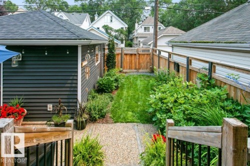 9607 101 Street Nw, Edmonton, AB - Outdoor