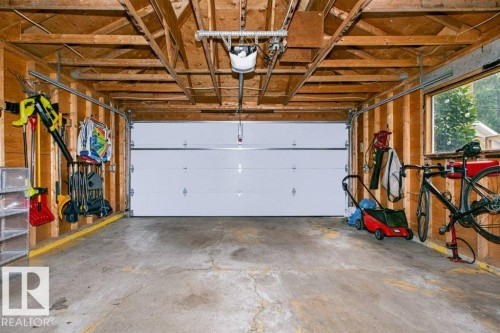 9607 101 Street Nw, Edmonton, AB - Indoor Photo Showing Garage