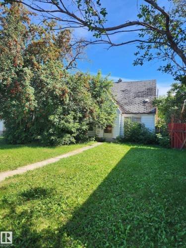11917 Fort Road Nw, Edmonton, AB 