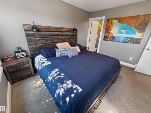 124 Gilmore Way, Spruce Grove, AB - Indoor Photo Showing Bedroom
