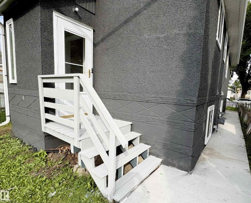 Access both mainfloor and basement - 12764 118 Street Nw, Edmonton, AB 