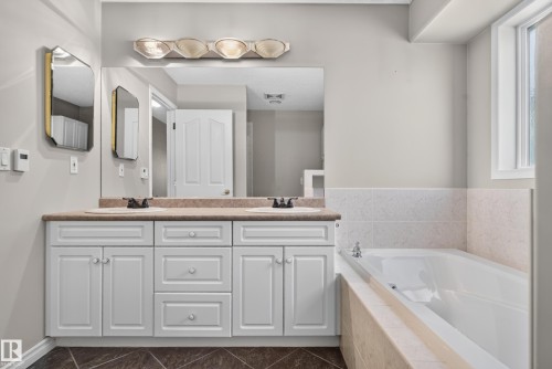 941 Picard Drive Nw, Edmonton, AB 