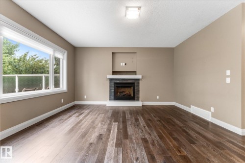 30 Hickory Trail, Spruce Grove, AB 