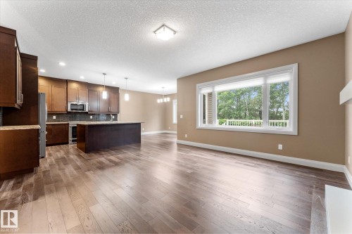 30 Hickory Trail, Spruce Grove, AB 