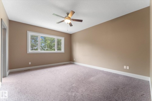 30 Hickory Trail, Spruce Grove, AB 