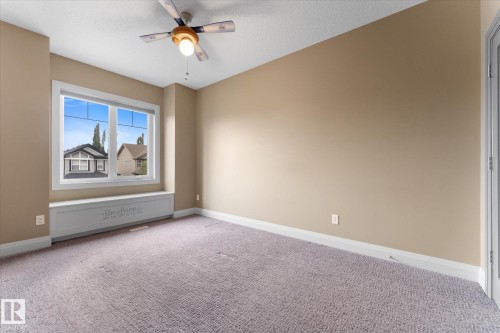 30 Hickory Trail, Spruce Grove, AB 