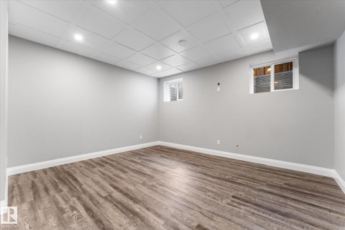 30 Hickory Trail, Spruce Grove, AB 
