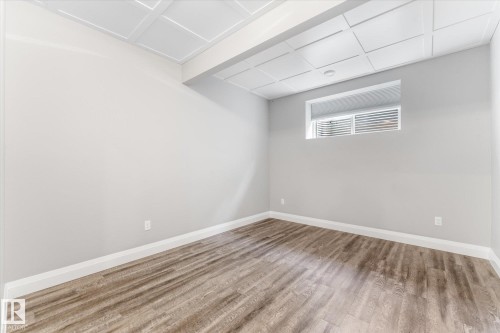 30 Hickory Trail, Spruce Grove, AB 