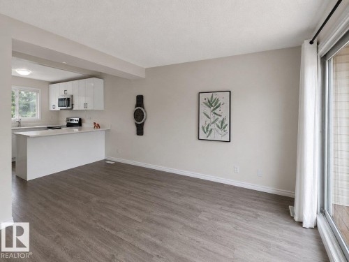 14458 56 Street Nw, Edmonton, AB 