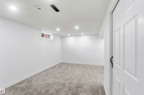 Welcome to 160 Habitat CR NW - 160 Habitat Crescent Nw, Edmonton, AB 