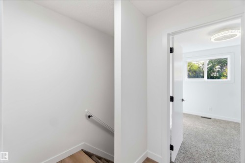Welcome to 160 Habitat CR NW - 160 Habitat Crescent Nw, Edmonton, AB 