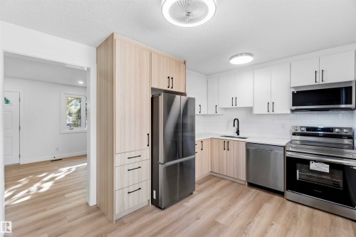 Welcome to 160 Habitat CR NW - 160 Habitat Crescent Nw, Edmonton, AB 