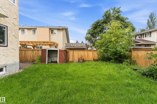 10930 Beaumaris Road Nw, Edmonton, AB - Outdoor