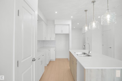 20916 16 Avenue Nw, Edmonton, AB 