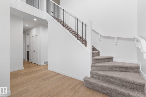 38 Ellice Bend, Fort Saskatchewan, AB - Indoor Photo Showing Other Room