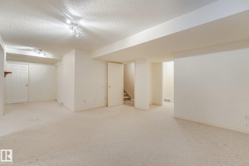 61 Estate Crescent, St. Albert, AB 