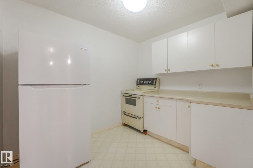 61 Estate Crescent, St. Albert, AB 
