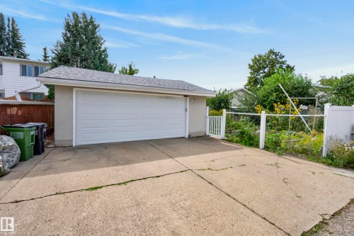 10968 35A Avenue Nw, Edmonton, AB 