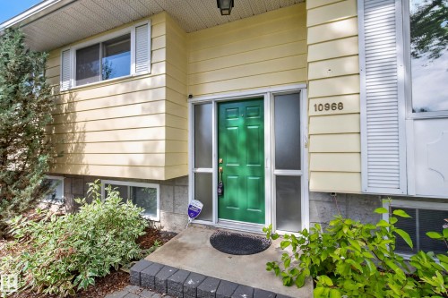 10968 35A Avenue Nw, Edmonton, AB 