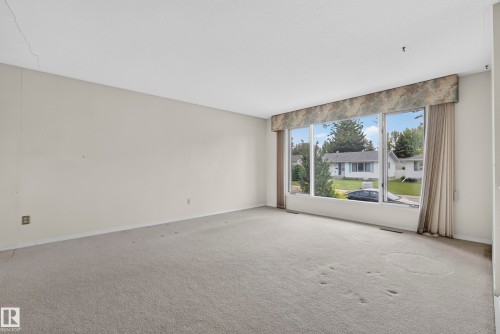 10968 35A Avenue Nw, Edmonton, AB 