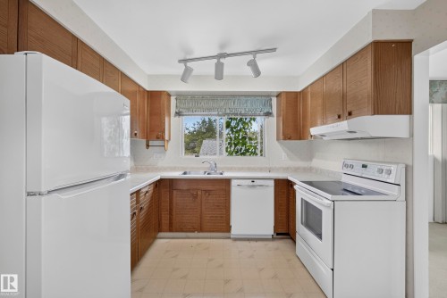 10968 35A Avenue Nw, Edmonton, AB 