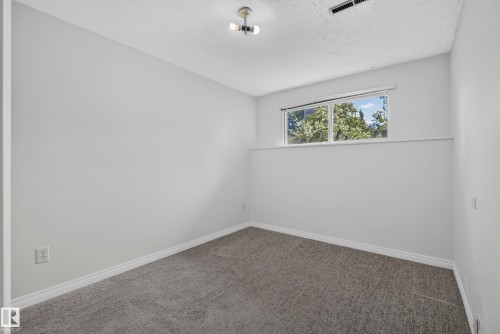 10968 35A Avenue Nw, Edmonton, AB 