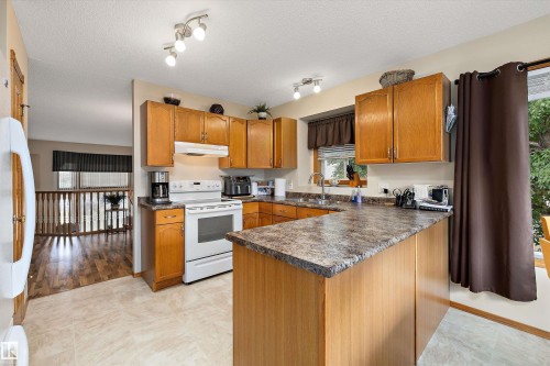 33 Dorian Way, Sherwood Park, AB 