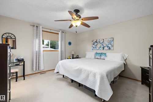 33 Dorian Way, Sherwood Park, AB 