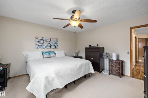 33 Dorian Way, Sherwood Park, AB 