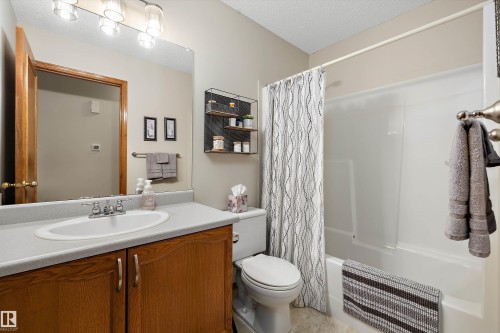 33 Dorian Way, Sherwood Park, AB 