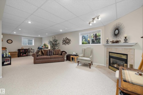 33 Dorian Way, Sherwood Park, AB 