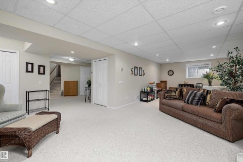 33 Dorian Way, Sherwood Park, AB 