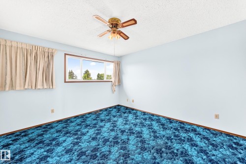 17951 80 Avenue Nw, Edmonton, AB - Indoor Photo Showing Other Room