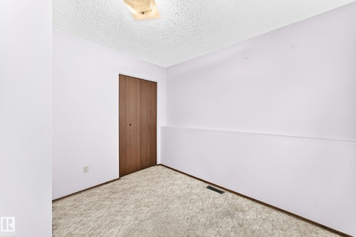 17951 80 Avenue Nw, Edmonton, AB - Indoor Photo Showing Other Room