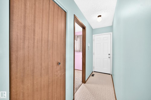 17951 80 Avenue Nw, Edmonton, AB - Indoor Photo Showing Other Room