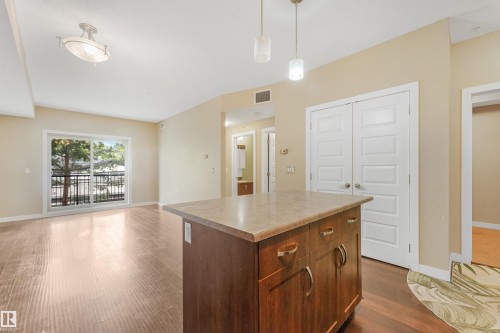 #214 8730 82 Av Nw, Edmonton, AB 