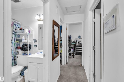 3889 85 Street Nw, Edmonton, AB 