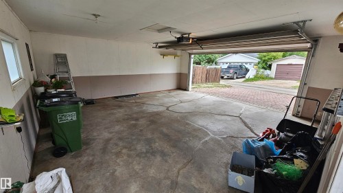 Double garage with additional parking pad. - 13439 114 Street Nw, Edmonton, AB 