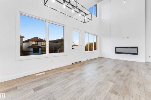 904 17 Avenue Nw, Edmonton, AB 
