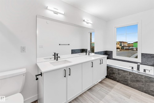 904 17 Avenue Nw, Edmonton, AB 