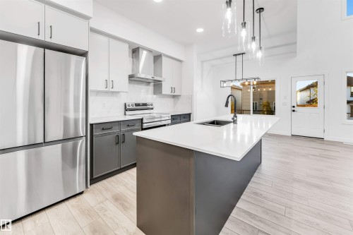 908 17 Avenue Nw, Edmonton, AB 