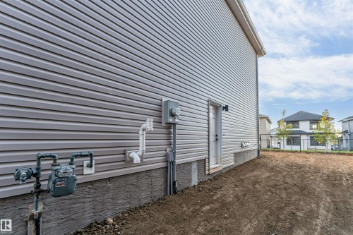 908 17 Avenue Nw, Edmonton, AB 