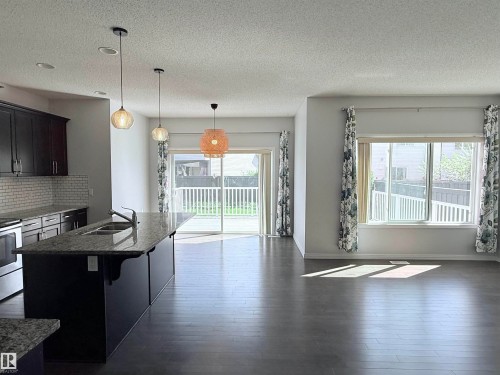 7819 173 Avenue Nw, Edmonton, AB - Indoor Photo Showing Kitchen With Double Sink With Upgraded Kitchen