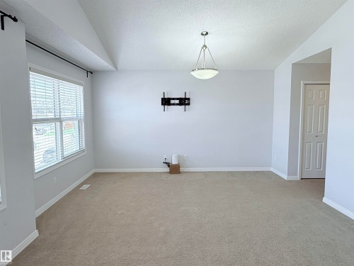 7819 173 Avenue Nw, Edmonton, AB - Indoor Photo Showing Other Room