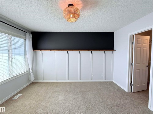 7819 173 Avenue Nw, Edmonton, AB - Indoor Photo Showing Other Room