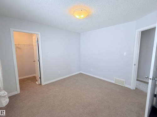 7819 173 Avenue Nw, Edmonton, AB - Indoor Photo Showing Other Room