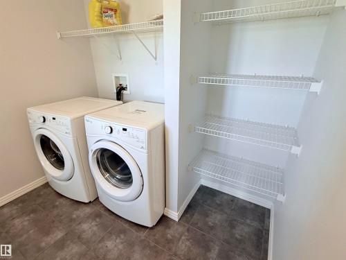 7819 173 Avenue Nw, Edmonton, AB - Indoor Photo Showing Laundry Room