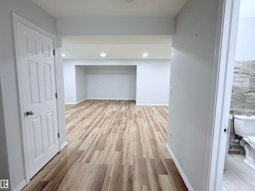 7819 173 Avenue Nw, Edmonton, AB - Indoor Photo Showing Other Room