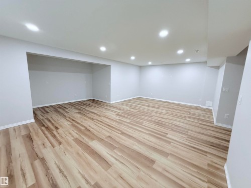 7819 173 Avenue Nw, Edmonton, AB - Indoor