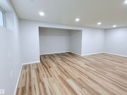 7819 173 Avenue Nw, Edmonton, AB - Indoor